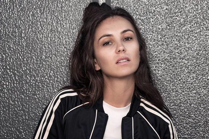 Amy Shark official website of booking agent