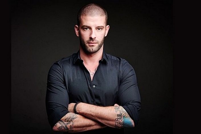 Darcy Oake official website of booking agent